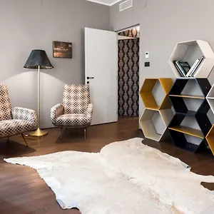 Flats4rent Al Monte , Verona Italia